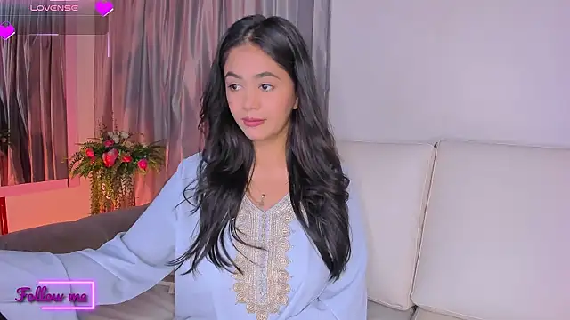 azzahara069 online show from 02/12/25, 03:51