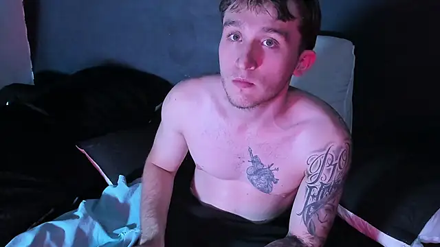 Dylanwhite23  online show from 10/26/25, 01:11