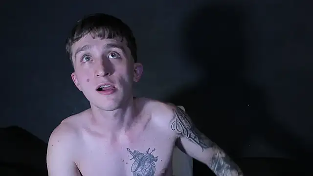 Dylanwhite23  online show from 12/04/25, 07:22