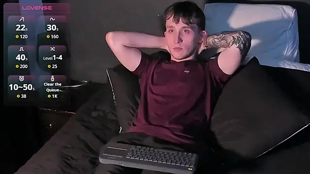 Dylanwhite23  online show from 01/06/26, 12:47