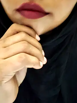 Snapshot of Indian-Nazia chatting on 07/05/26, 08:05 Indian-Nazia online show from 07/05/26, 08:05