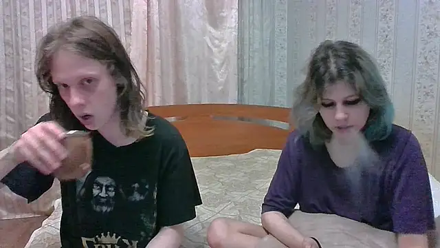 Snapshot of Crystal_Love_Porn chatting on 12/10/24, 09:11 Crystal Love Porn online show from 12/10/24, 09:11