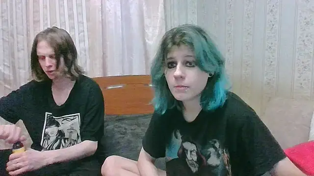 Snapshot of Crystal_Love_Porn chatting on 12/19/24, 06:45 Crystal Love Porn online show from 12/19/24, 06:45