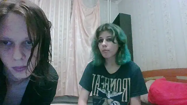 Snapshot of Crystal_Love_Porn chatting on 12/26/24, 09:37 Crystal Love Porn online show from 12/26/24, 09:37