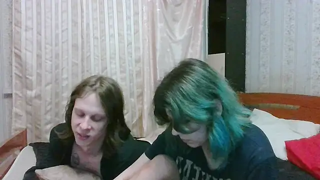 Snapshot of Crystal_Love_Porn chatting on 12/28/24, 03:04 Crystal Love Porn online show from 12/28/24, 03:04