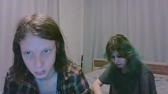 Snapshot of Crystal_Love_Porn chatting on 01/04/25, 05:37 Crystal Love Porn online show from 01/04/25, 05:37