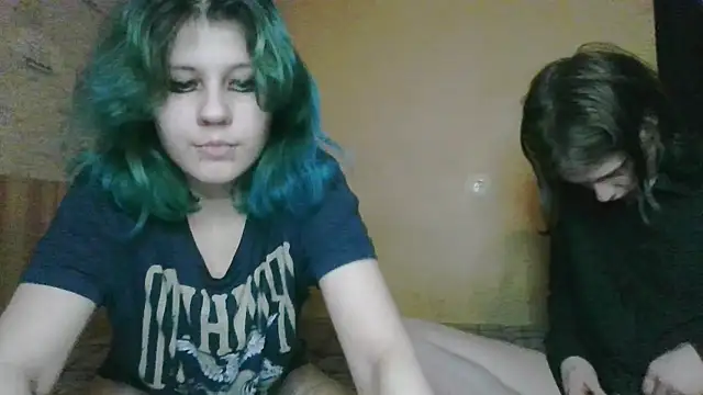 Snapshot of Crystal_Love_Porn chatting on 01/14/25, 12:00 Crystal Love Porn online show from 01/14/25, 12:00