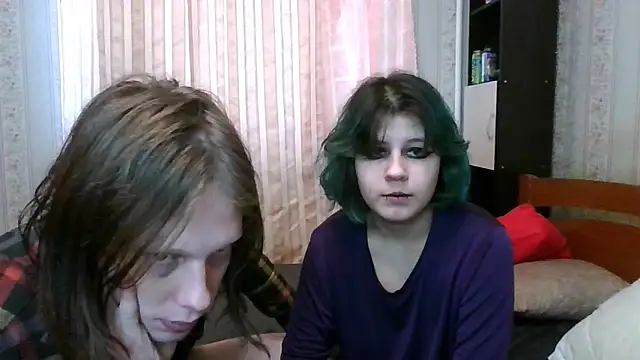 Snapshot of Crystal_Love_Porn chatting on 02/04/25, 10:10 Crystal Love Porn online show from 02/04/25, 10:10