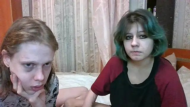 Snapshot of Crystal_Love_Porn chatting on 02/13/25, 08:13 Crystal Love Porn online show from 02/13/25, 08:13