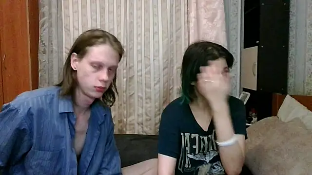 Snapshot of Crystal_Love_Porn chatting on 02/22/25, 09:15 Crystal Love Porn online show from 02/22/25, 09:15