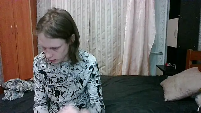 Snapshot of Crystal_Love_Porn chatting on 02/26/25, 12:27 Crystal Love Porn online show from 02/26/25, 12:27