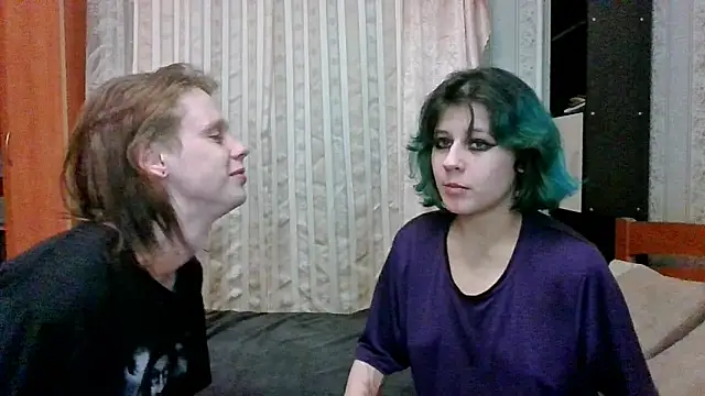 Snapshot of Crystal_Love_Porn chatting on 03/01/25, 07:59 Crystal Love Porn online show from 03/01/25, 07:59