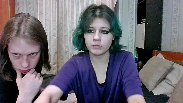 Snapshot of Crystal_Love_Porn chatting on 03/02/25, 04:42 Crystal Love Porn online show from 03/02/25, 04:42