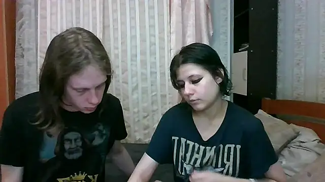 Snapshot of Crystal_Love_Porn chatting on 03/05/25, 02:56 Crystal Love Porn online show from 03/05/25, 02:56