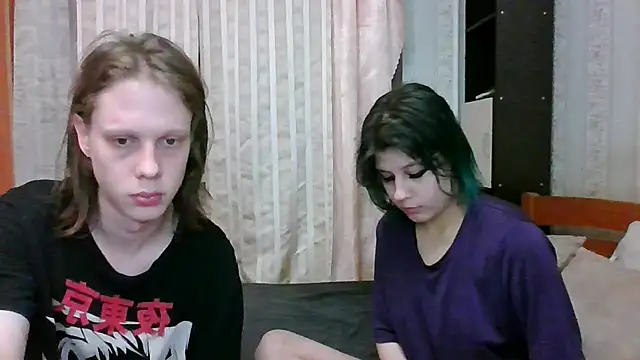 Snapshot of Crystal_Love_Porn chatting on 03/10/25, 09:18 Crystal Love Porn online show from 03/10/25, 09:18