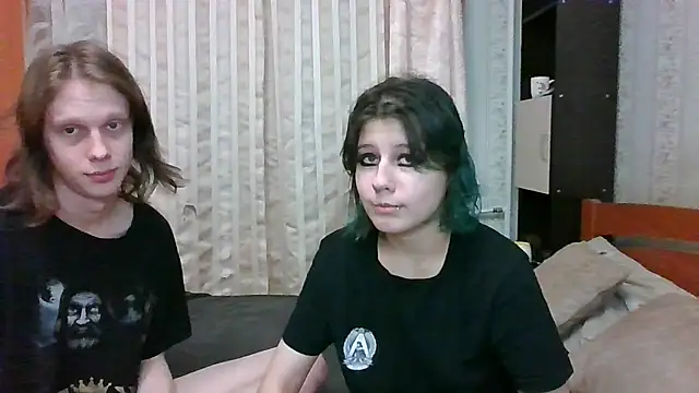 Snapshot of Crystal_Love_Porn chatting on 03/13/25, 08:22 Crystal Love Porn online show from 03/13/25, 08:22