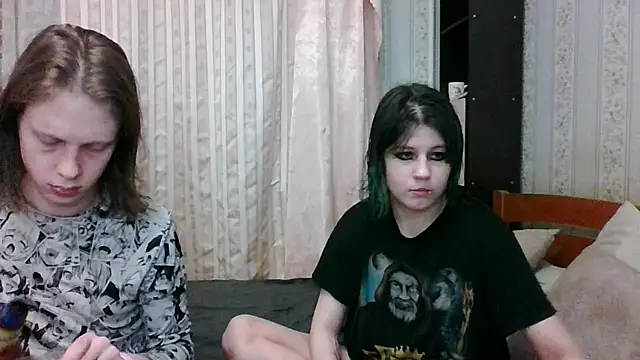 Snapshot of Crystal_Love_Porn chatting on 03/16/25, 10:20 Crystal Love Porn online show from 03/16/25, 10:20