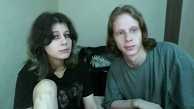 Snapshot of Crystal_Love_Porn chatting on 09/12/25, 06:30 Crystal Love Porn online show from 09/12/25, 06:30