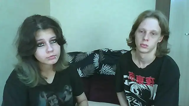 Snapshot of Crystal_Love_Porn chatting on 09/15/25, 12:16 Crystal Love Porn online show from 09/15/25, 12:16