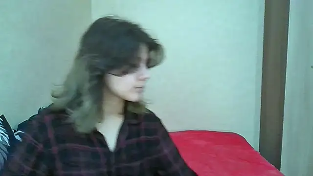 Snapshot of Crystal_Love_Porn chatting on 09/22/25, 12:18 Crystal Love Porn online show from 09/22/25, 12:18