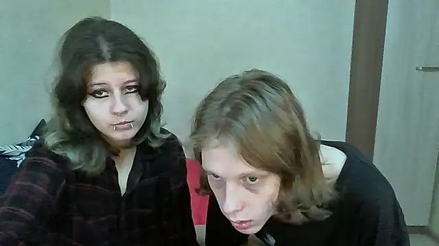 Snapshot of Crystal_Love_Porn chatting on 09/28/25, 01:27 Crystal Love Porn online show from 09/28/25, 01:27