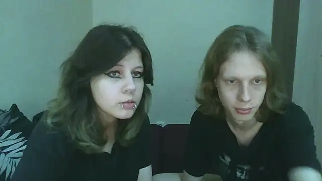 Snapshot of Crystal_Love_Porn chatting on 11/15/25, 09:43 Crystal Love Porn online show from 11/15/25, 09:43