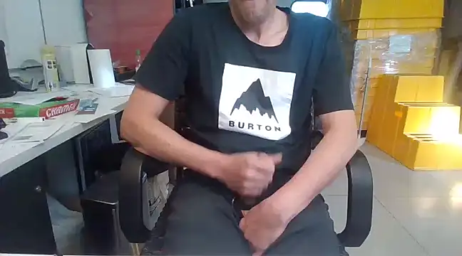 Raimundo1971 online show from 12/02/24, 09:39