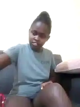 Sweetcecie01 online show from 03/15/25, 01:08