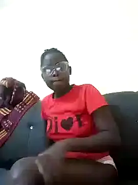 Sweetcecie01 online show from 03/20/25, 03:04