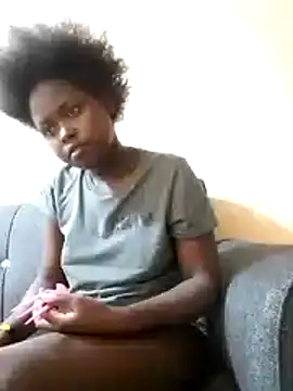 Sweetcecie01 online show from 11/21/25, 09:46