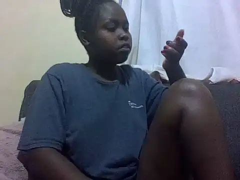 Snapshot of Sweetcecie01 chatting on 04/23/26, 07:05 Sweetcecie01 online show from 04/23/26, 07:05
