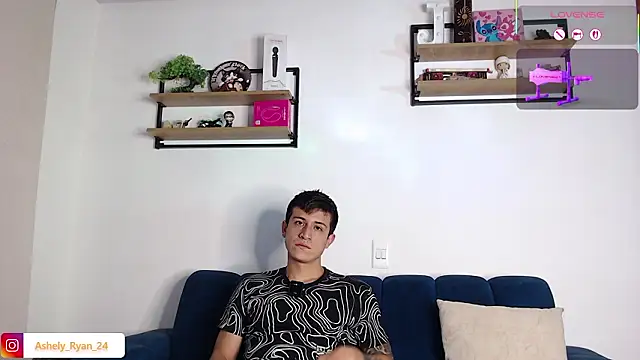 ashely ryan24 online show from 03/28/26, 11:37