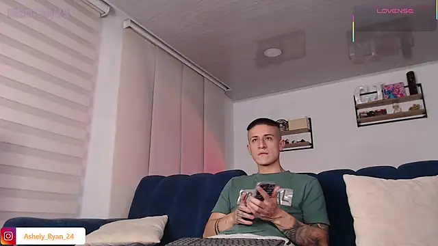 ashely ryan24 online show from 06/25/26, 12:32