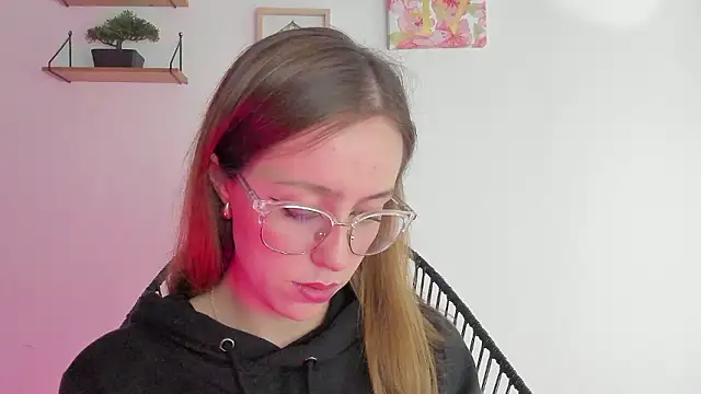 Snapshot of SofiaGc chatting on 12/05/24, 02:42 SofiaGc online show from 12/05/24, 02:42