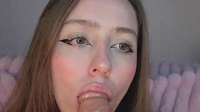 Snapshot of SofiaGc chatting on 10/04/25, 03:37 SofiaGc online show from 10/04/25, 03:37