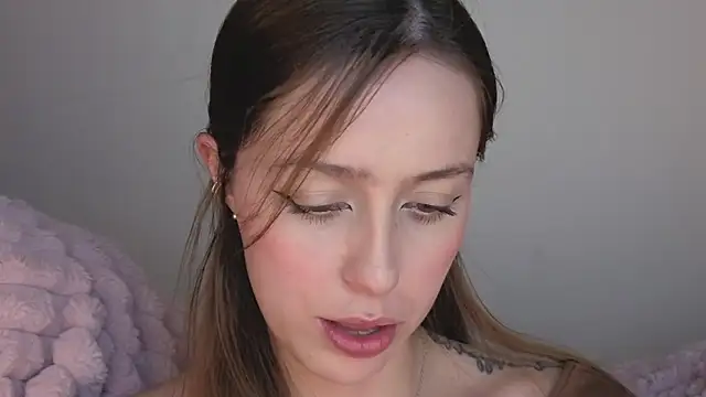 Snapshot of SofiaGc chatting on 10/21/25, 03:07 SofiaGc online show from 10/21/25, 03:07