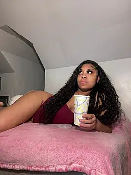 AUNYXXX online show from 01/30/25, 02:49