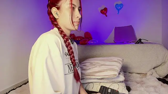 Madeline Dreams online show from 03/28/26, 10:15