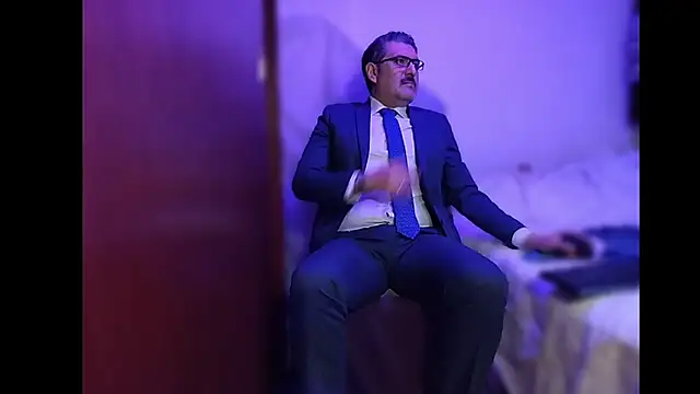 BushBator online show from 12/16/25, 07:13