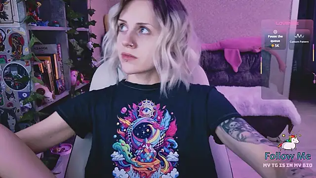 NaniMoore online show from 03/27/26, 08:08