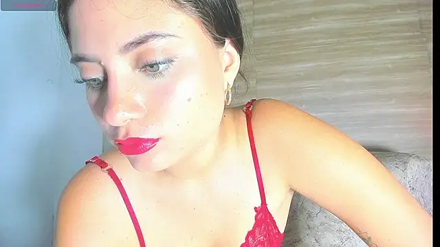 Snapshot of auroraa_sexy chatting on 07/09/26, 04:44 auroraa sexy online show from 07/09/26, 04:44