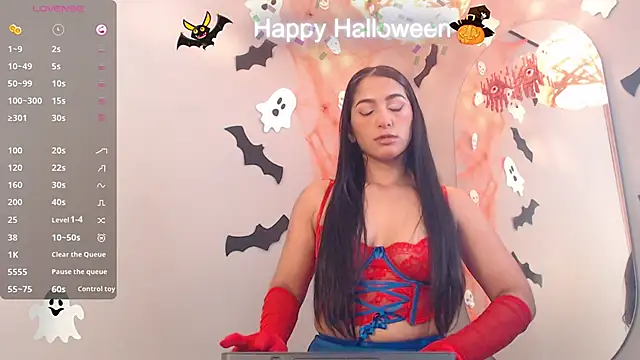 Thayssa ross online show from 10/31/25, 12:39