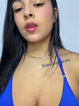 Dulce-diosa online show from 06/17/26, 05:03
