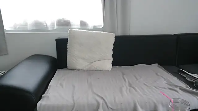 HotElena online show from 10/10/25, 12:04