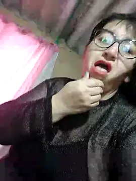 clarita 01 online show from 10/25/25, 10:56