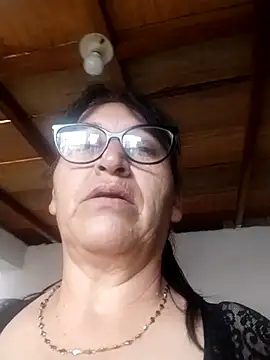 clarita 01 online show from 11/16/25, 04:45