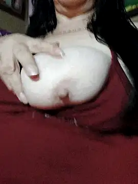 clarita 01 online show from 11/19/25, 10:48