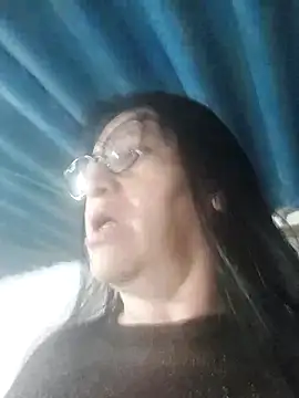 clarita 01 online show from 12/17/25, 12:11