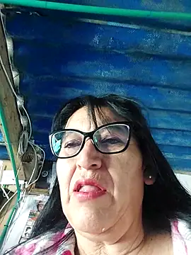 clarita 01 online show from 04/15/26, 01:40