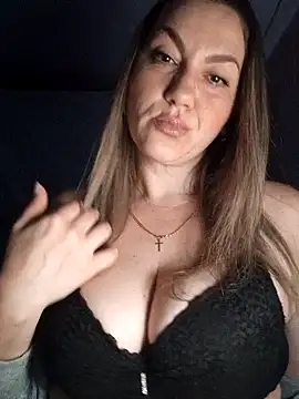 Ant0nina online show from 12/11/24, 10:38